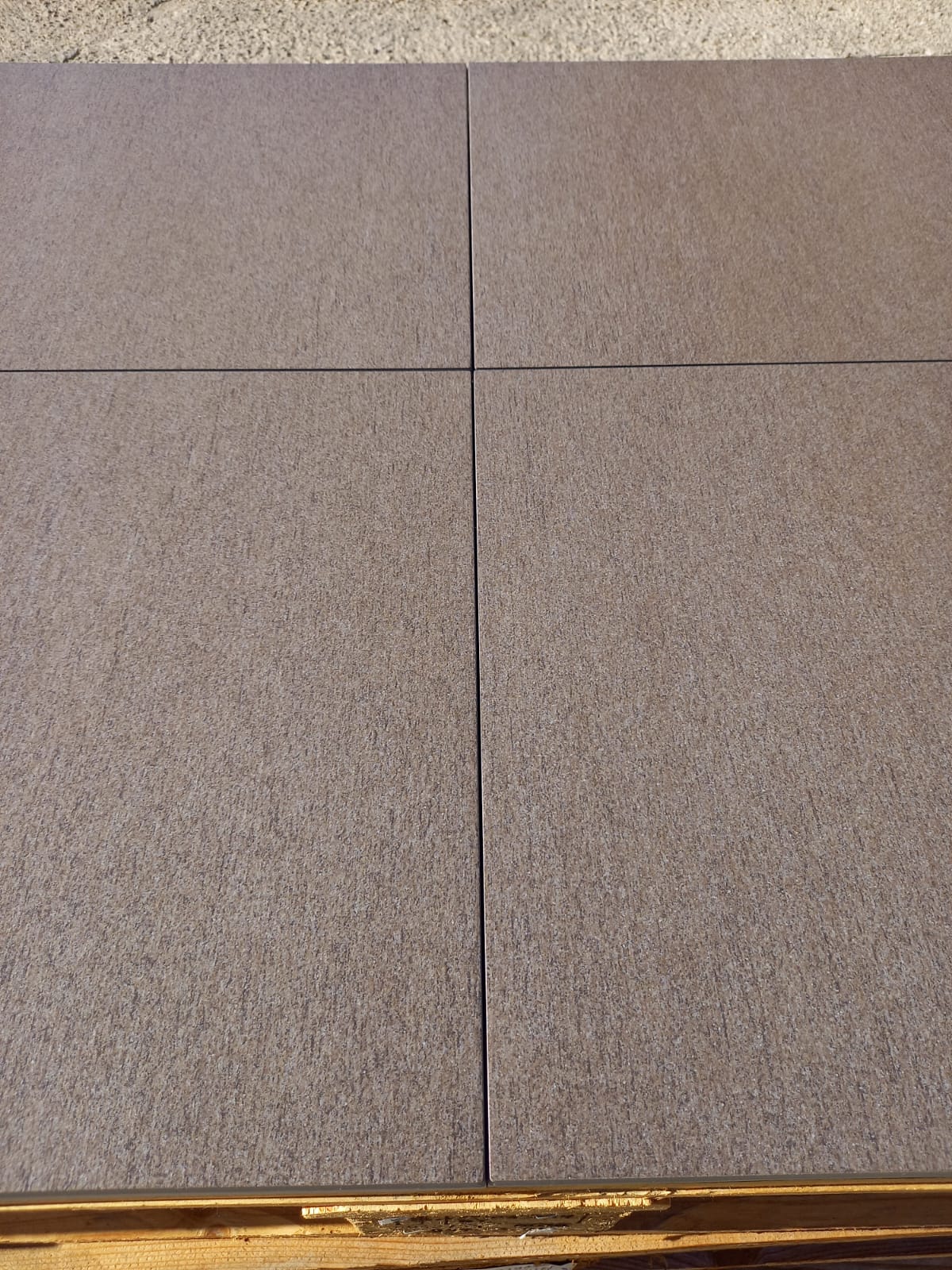 Piastrelle 45x45 Xatar smoke rettificato matt marrone