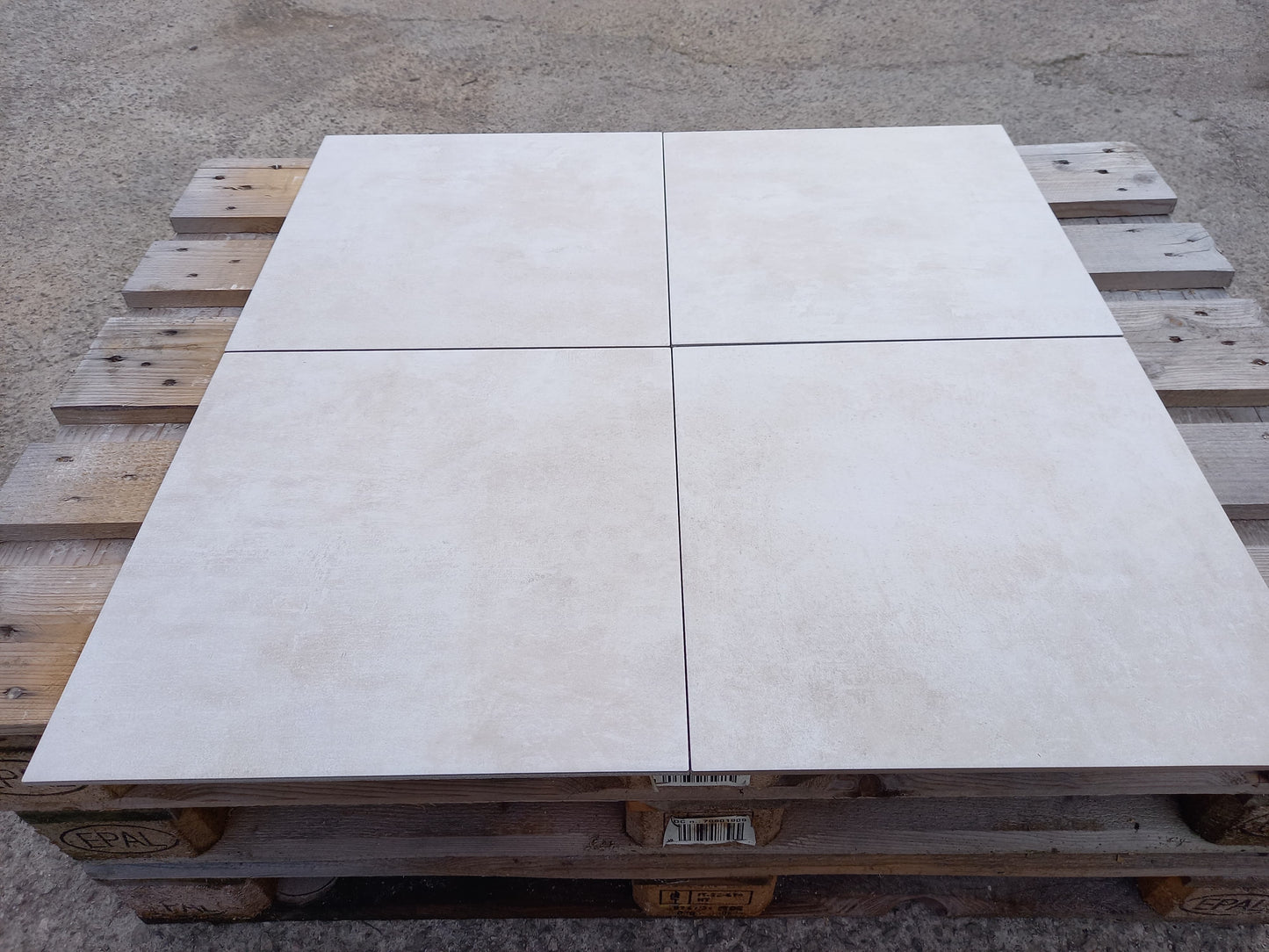 Piastrelle 45x45 Biarritz almond matt