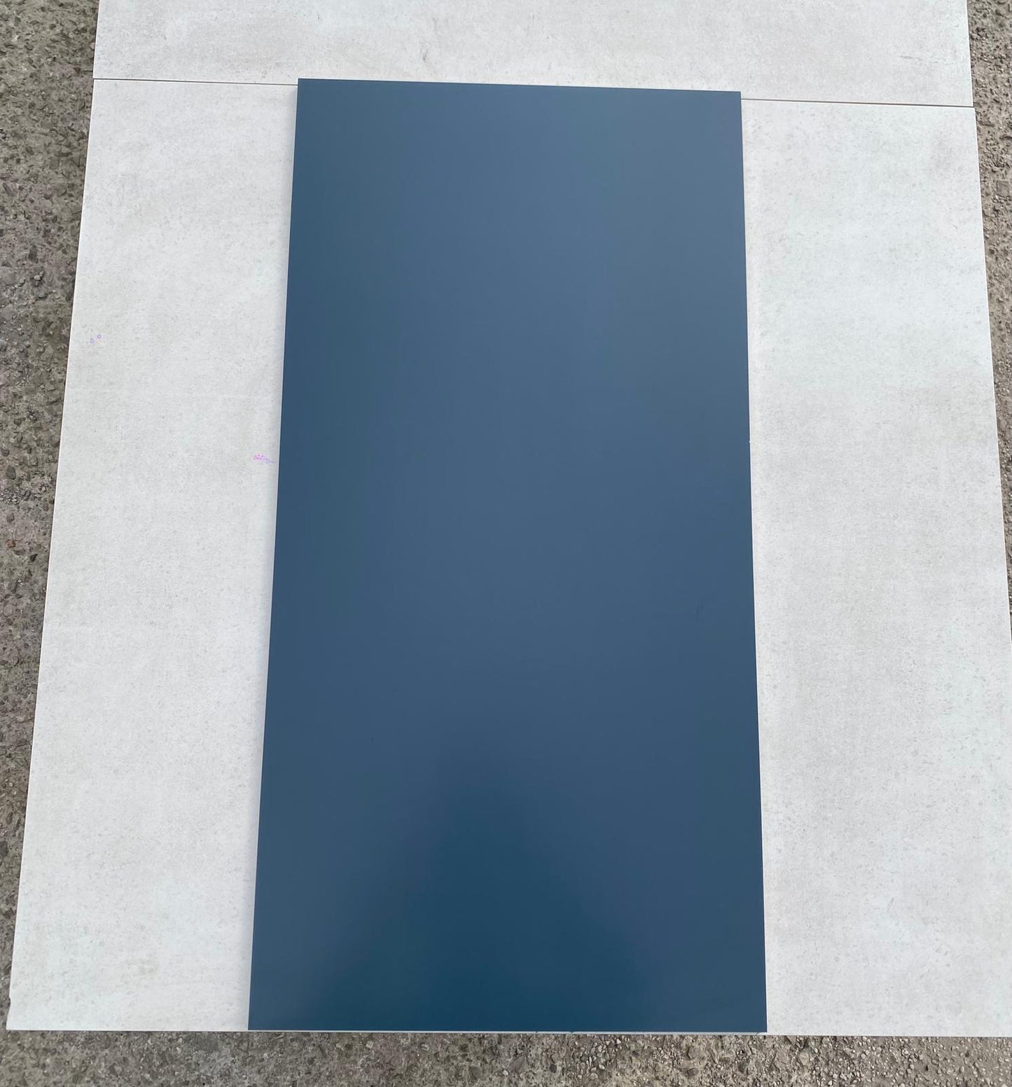 Piastrelle 40x80 Serie 4D fondo blu mat rettificato