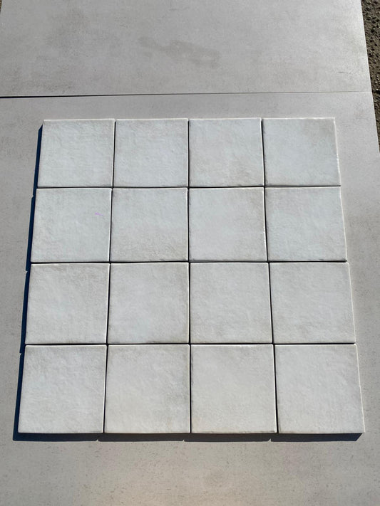 Piastrelle 15x15 Perla di baia avorio lucido