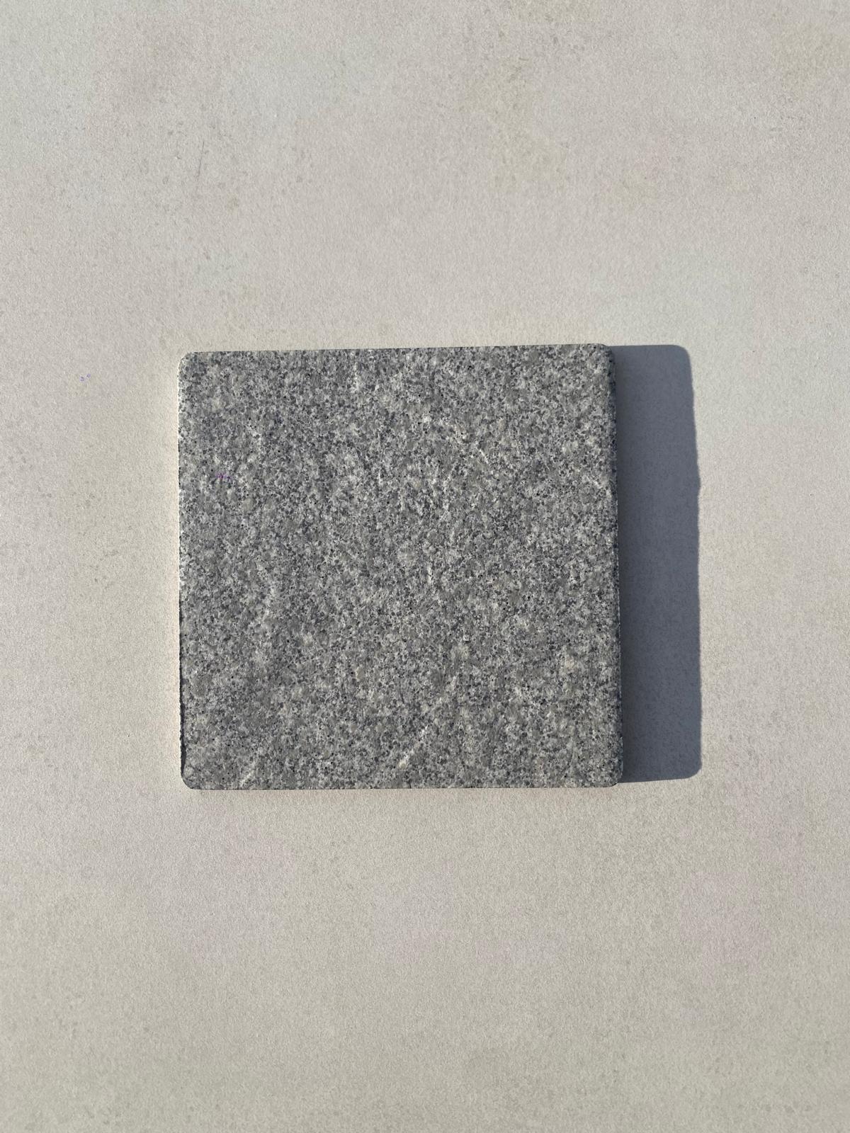 Piastrelle 15x15 Porfido perla pietra da esterno R11