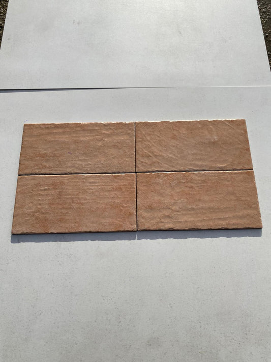 Piastrella 15x30 Capri rosa tono P51M da esterno R9