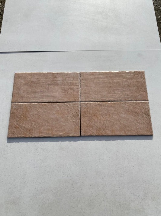 Piastrella 15x30 capri rosa tono R49M da esterno R9