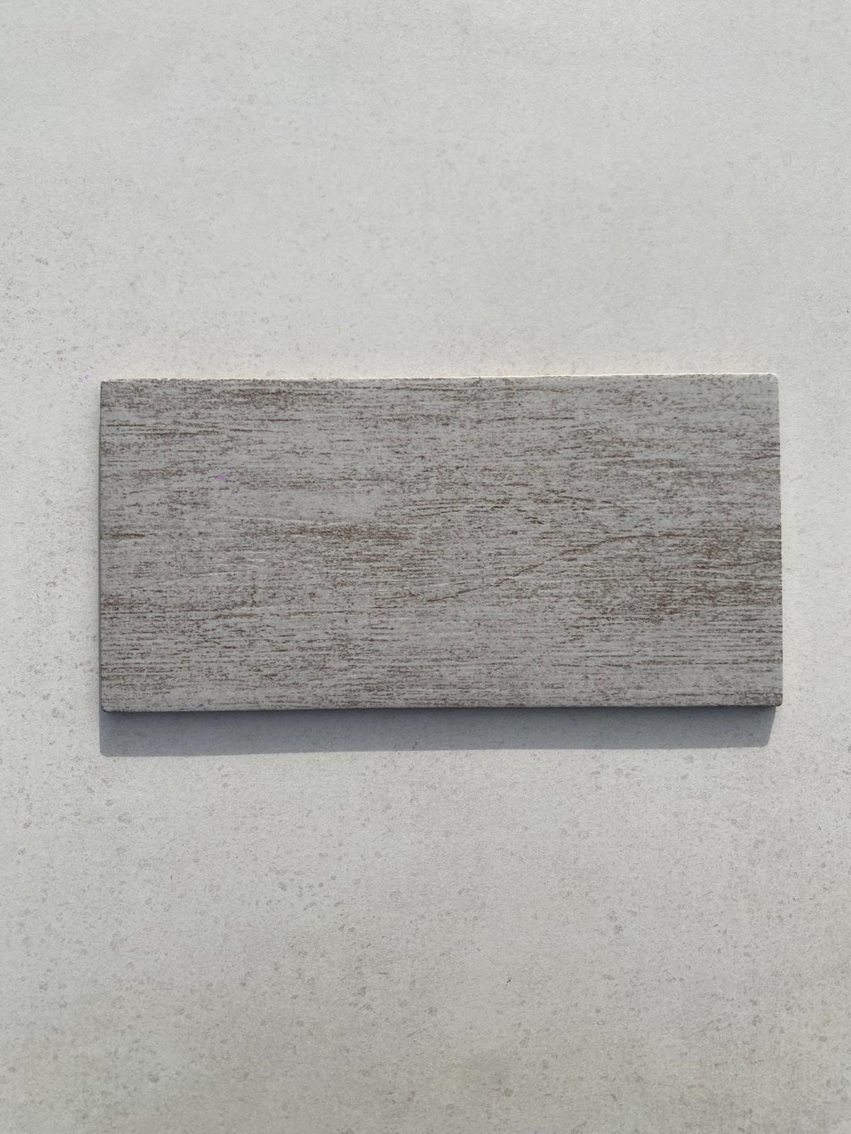 Piastrelle 15x30 Wood grigio da esterno R9