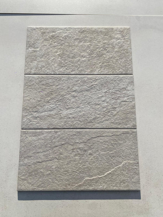 Piastrelle 20x40 Fiordi bianco pietra da esterno R11