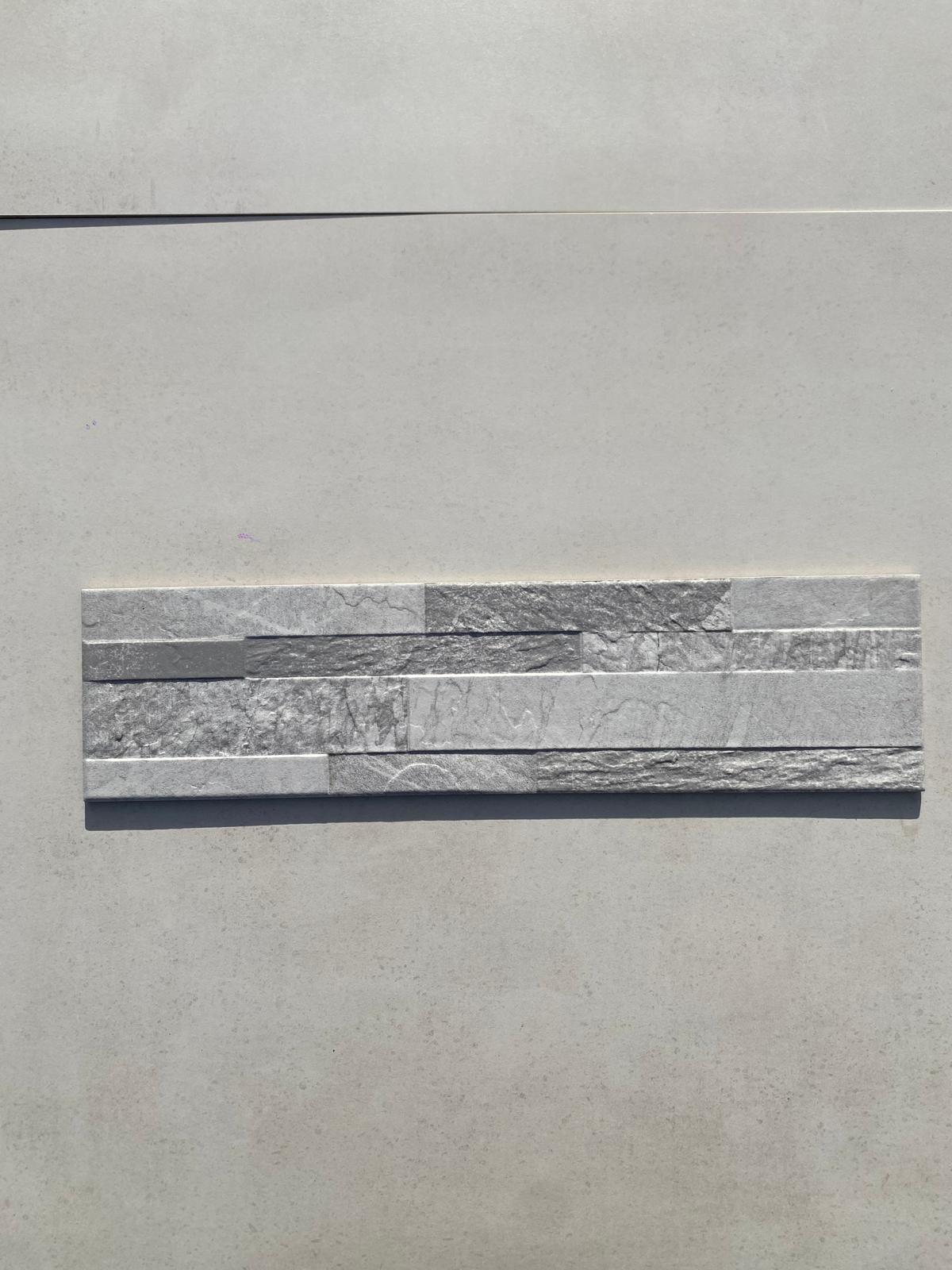 Piastrelle 15.6x60.6 Moon light rivestimento