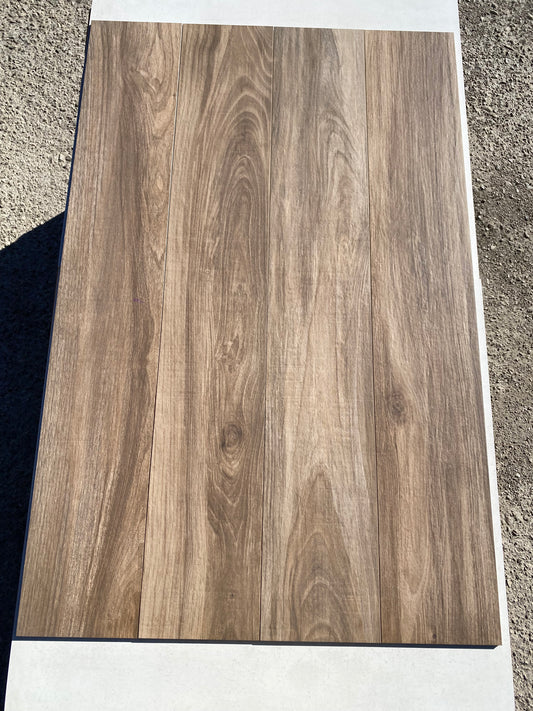 Piastrelle 20x120 Dalmazia noce rettificato matt