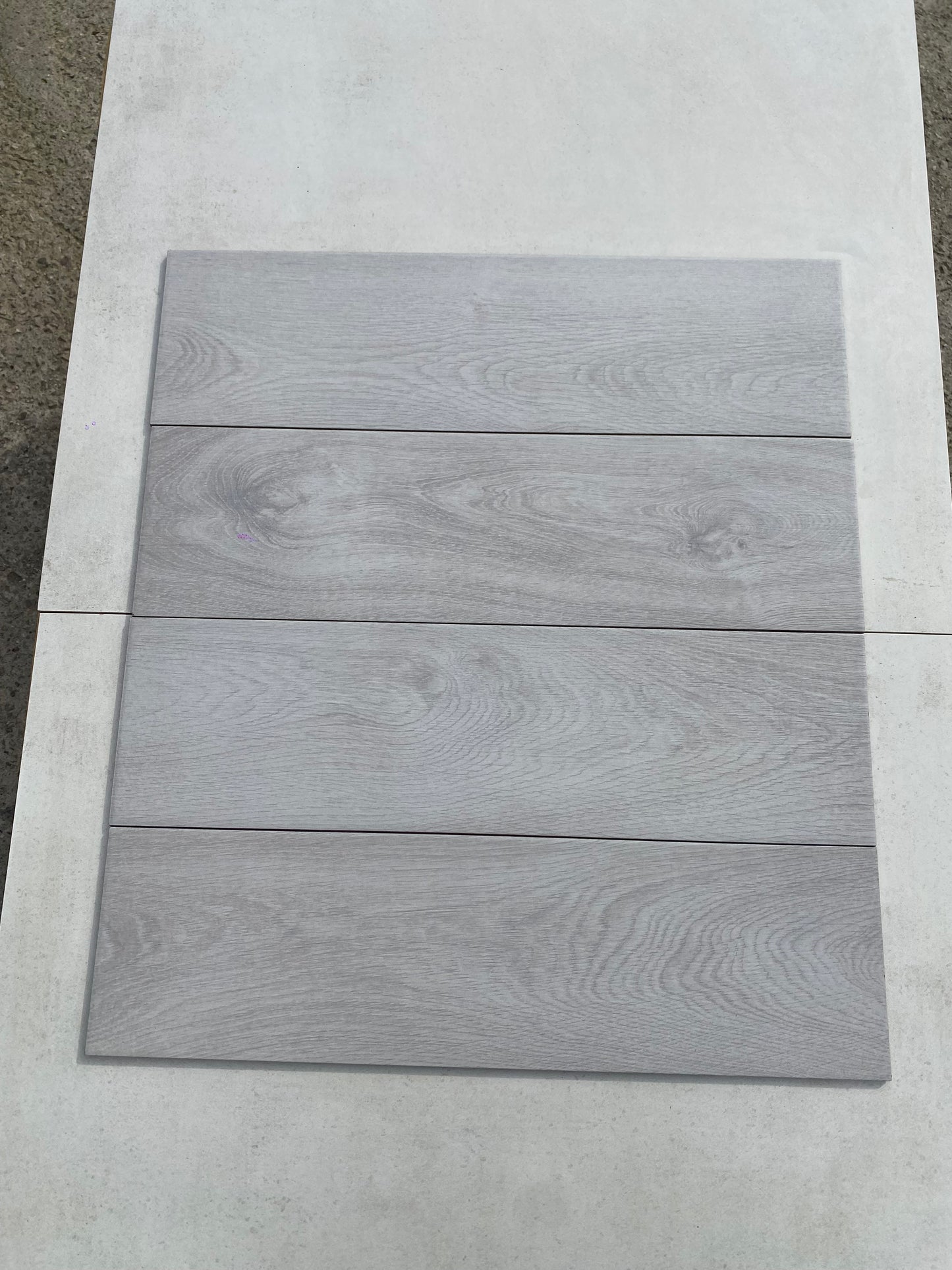 Piastrelle 18x62 Ash bianco opaco