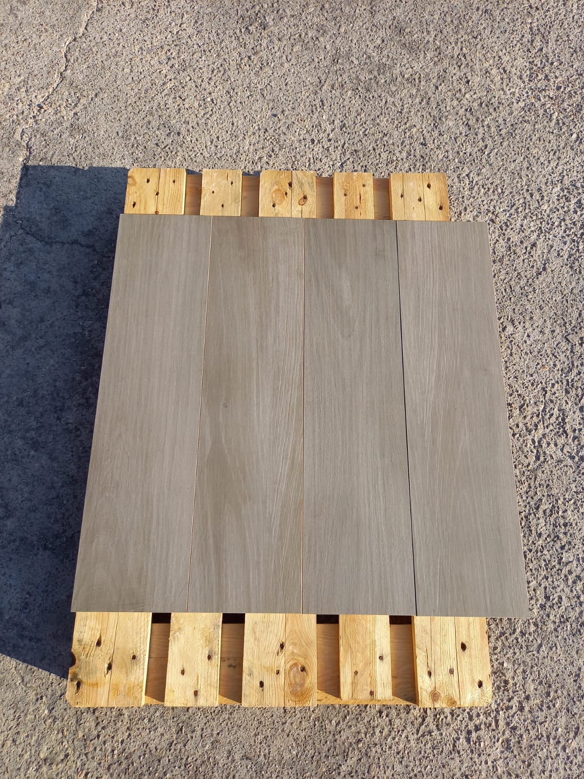 Piastrelle 22.5x90 Nu quercia rettificato matt