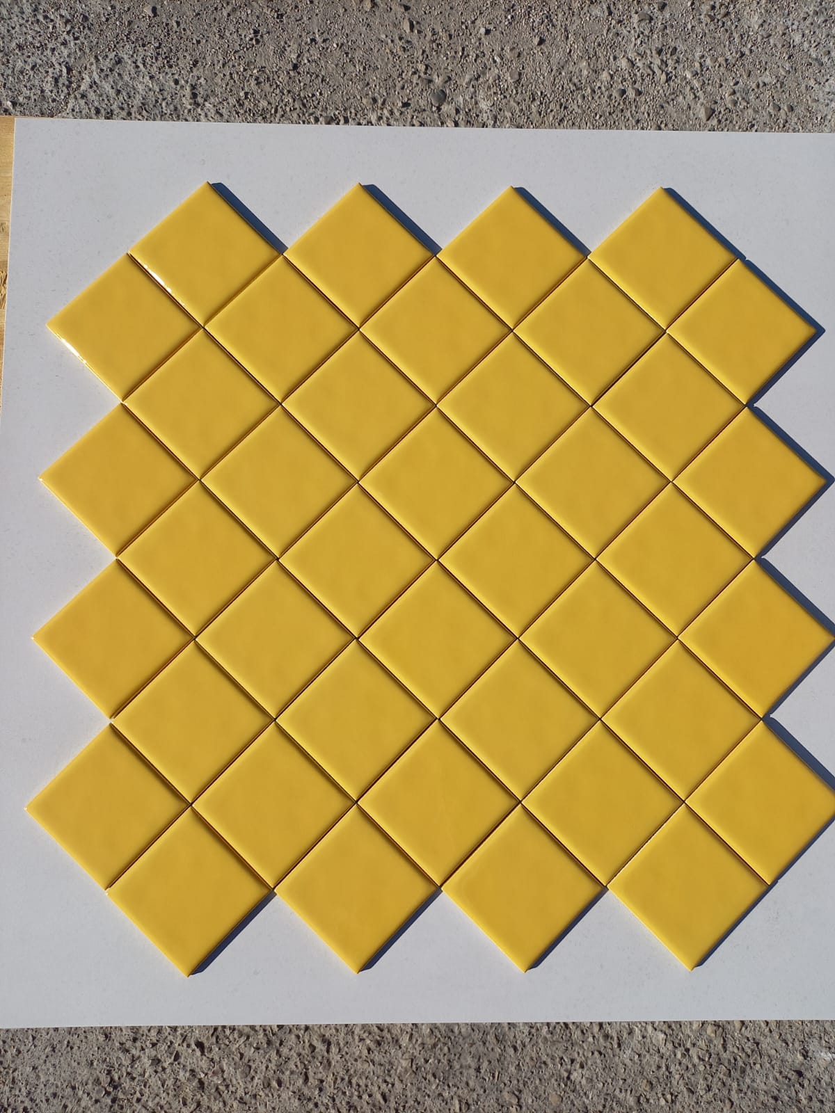 Piastrelle 10x10 Xacar giallo lucido