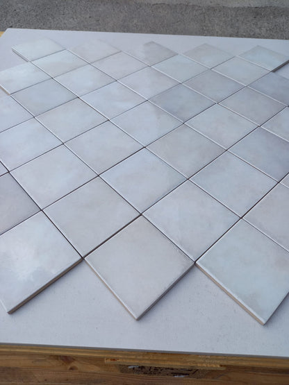 Piastrelle 10x10 Bianco nuvola lucido
