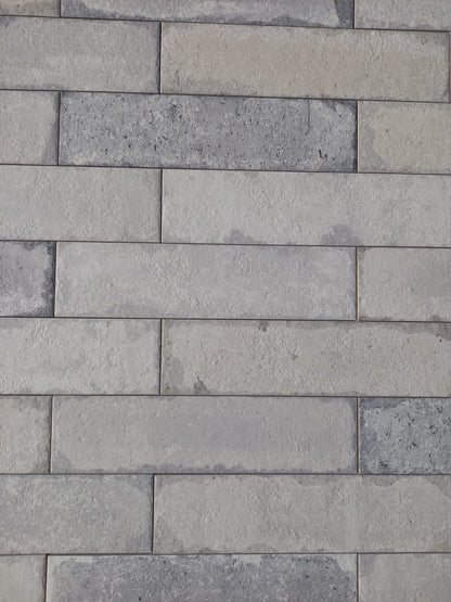 Piastrella 7.5x30 Bricklane bianco sfumato