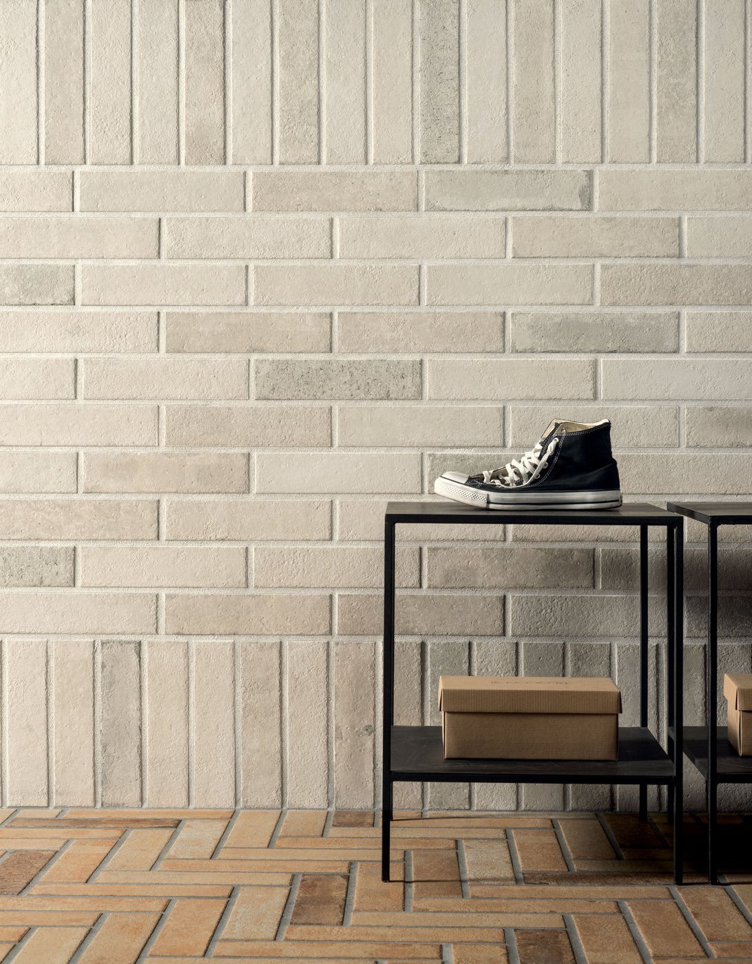 Piastrella 7.5x30 Bricklane bianco sfumato