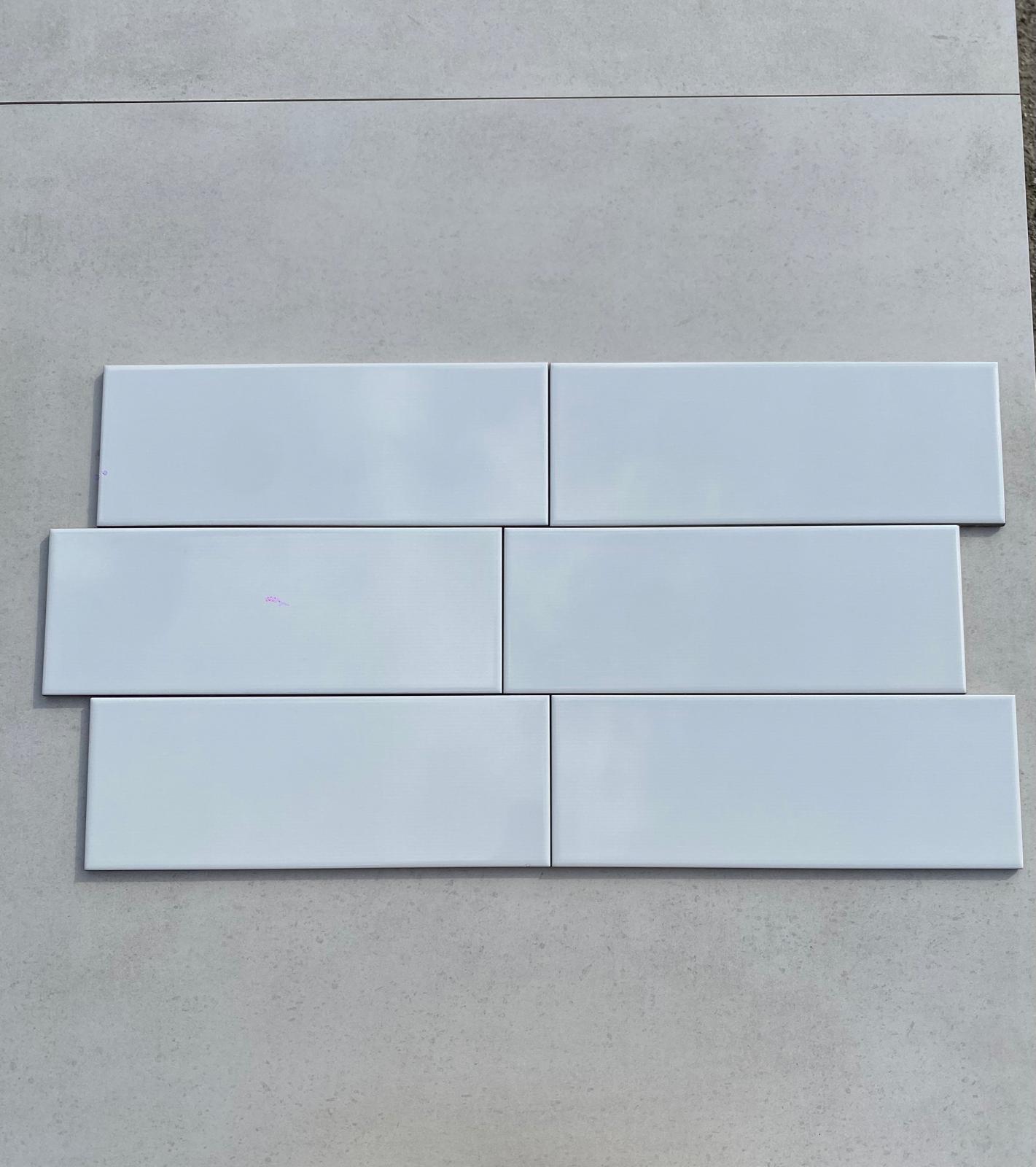 Piastrella 12.5x33.3 Mozart w bianco