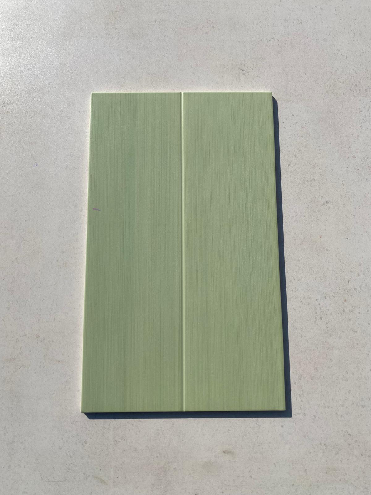 Piastrelle 21x41 Mos verde matt