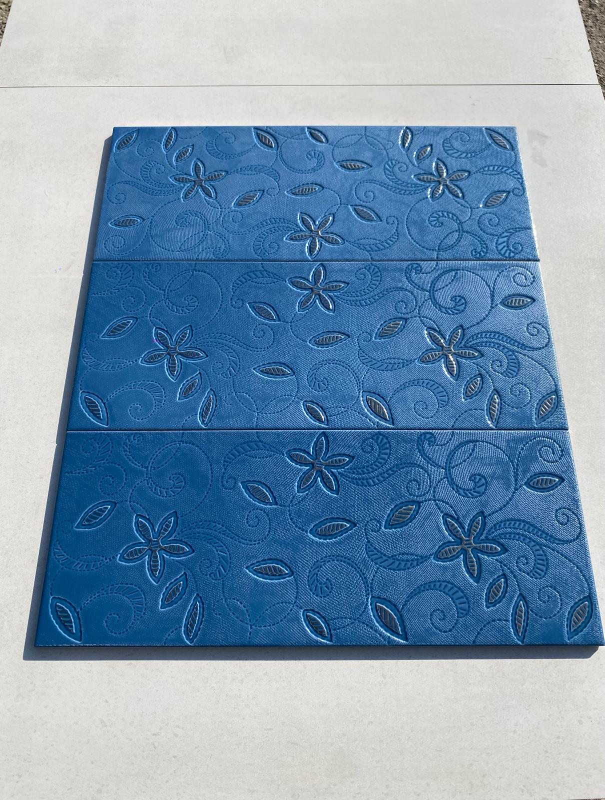 Piastrelle 20x50 Tiffany elegance zaffiro decoro blu lucido in rilievo