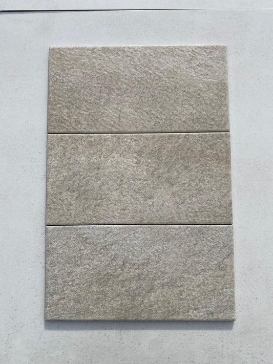 Piastrelle 16.5x33 Pietra almond da esterno R9