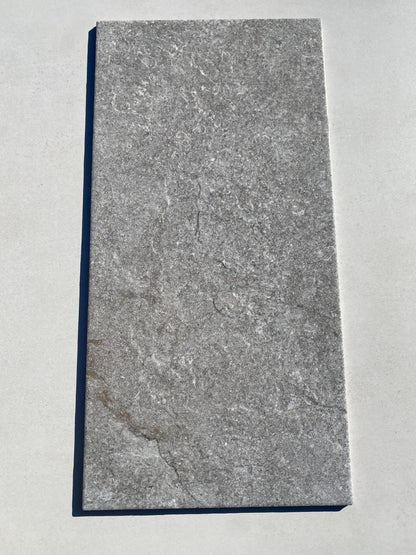 Piastrelle 30x60 Alpi grigio da esterno R11