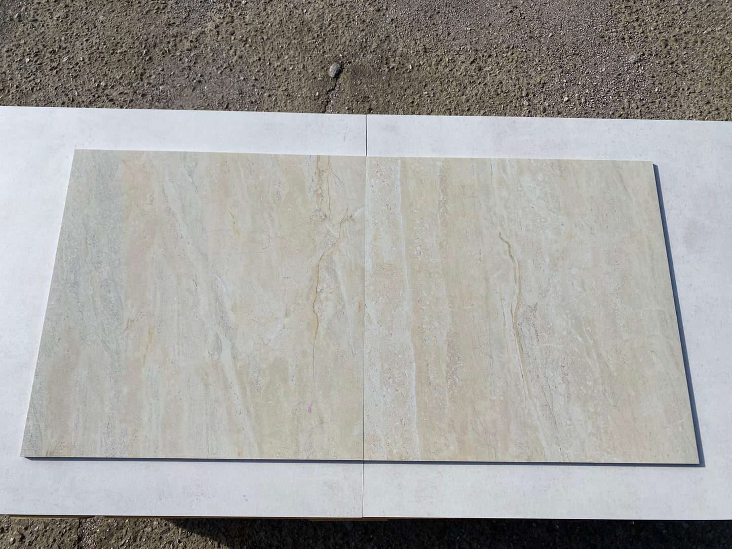 Piastrelle 60x60 Ambra beige rettificato lucido marmo