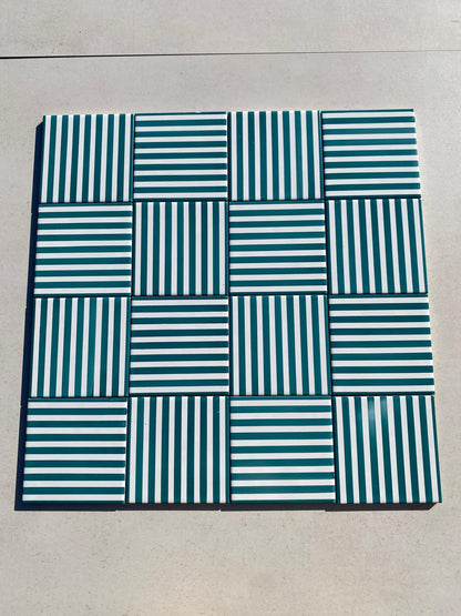 Piastrelle 13x13 Mille righe verde smeraldo