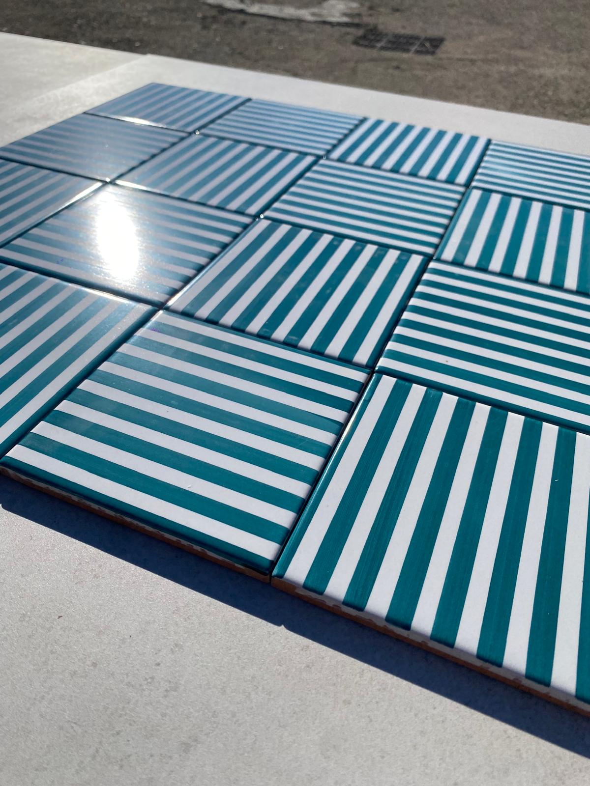 Piastrelle 13x13 Mille righe verde smeraldo