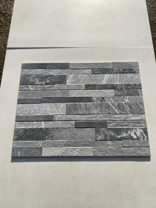 Piastrelle 15.6x60.6 Moon pearl rivestimento