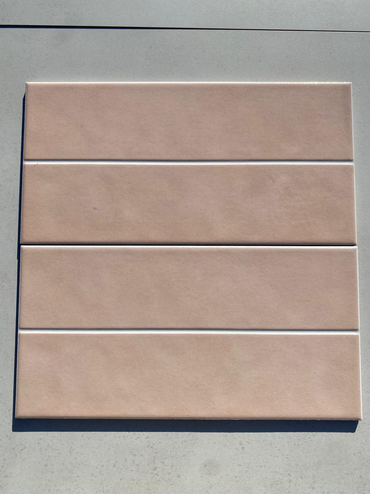 Piastrelle 22.5x45.5 Tif rosa lucido